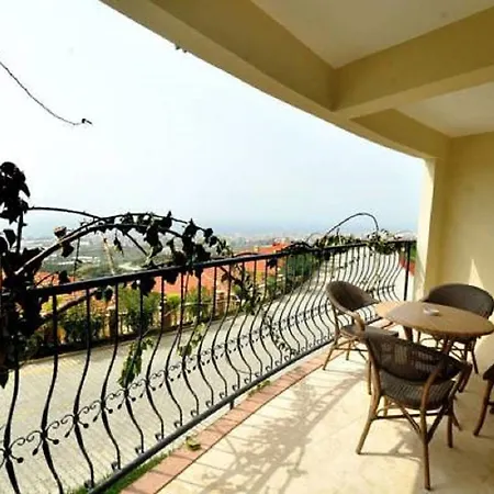 Goldcity Apartmens شقة *